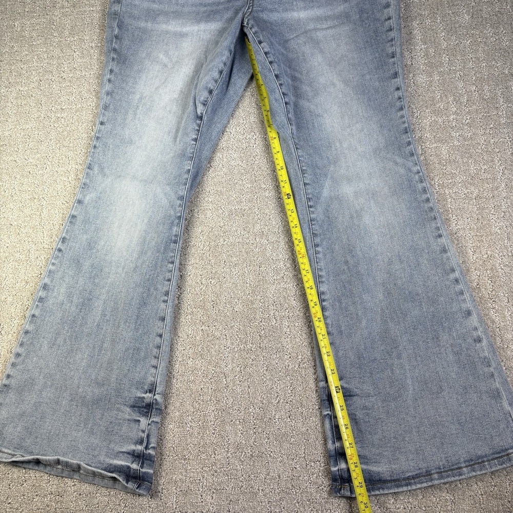 Judy Blue Flare Leg Jeans Women's Size 14W Light Wash Denim Cotton Stretch - Picture 9 of 11
